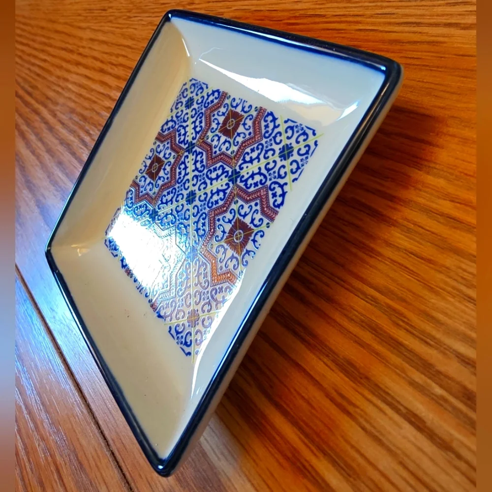 Square Ceramic Soap/Catch-all Dish
